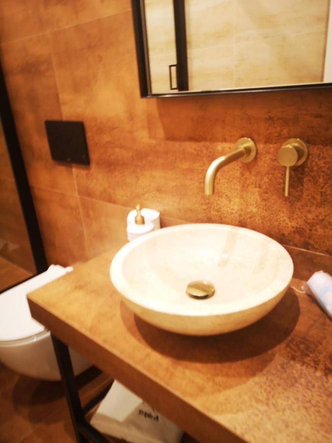 Апартаменты Triple A - 3 Squares - Free Parking! Афины Экстерьер фото