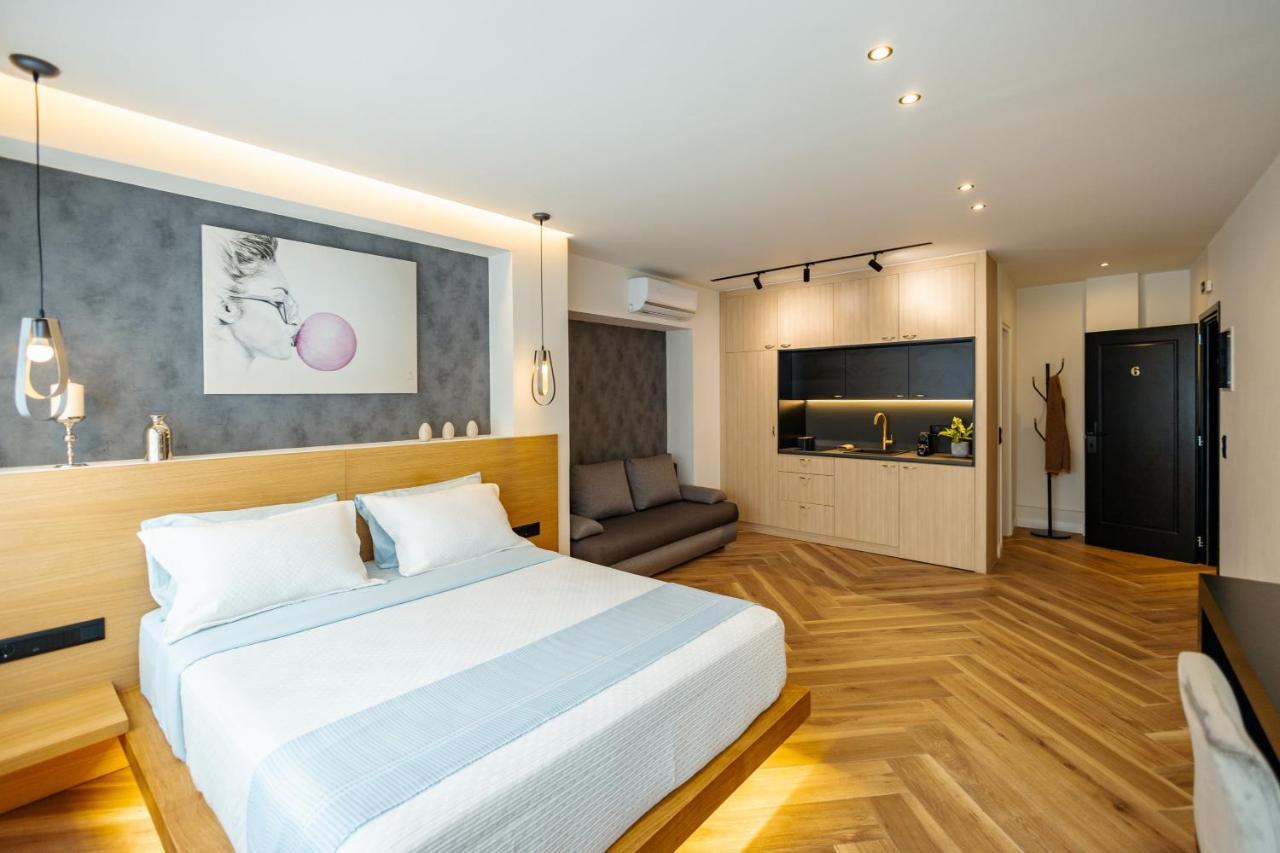 Апартаменты Triple A - 3 Squares - Free Parking! Афины Экстерьер фото