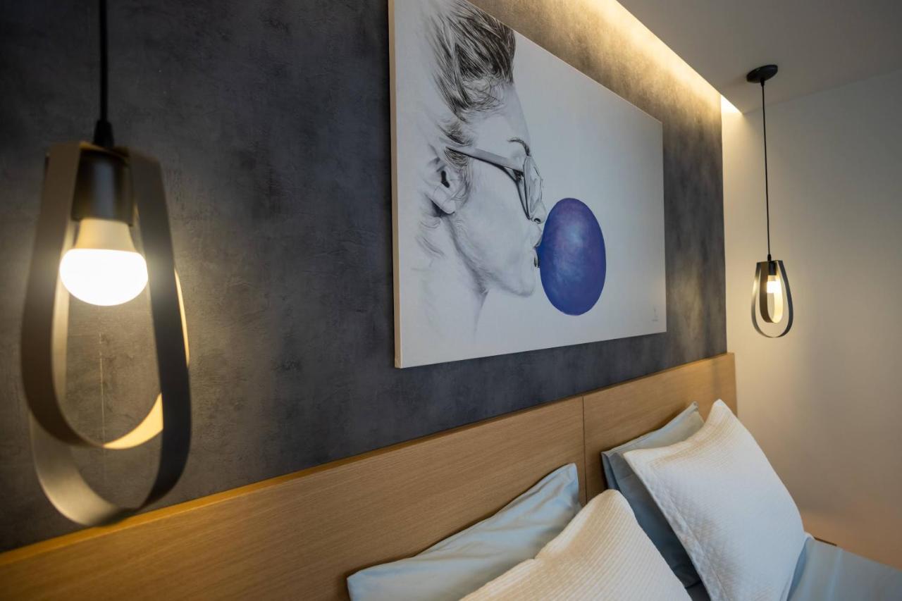 Апартаменты Triple A - 3 Squares - Free Parking! Афины Экстерьер фото